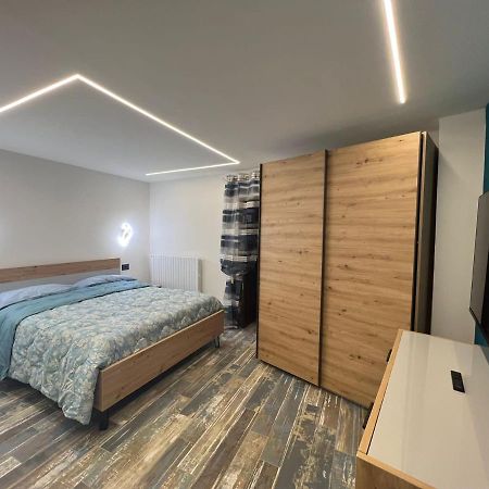 Castel Di Sangro Suite Apartment ภายนอก รูปภาพ
