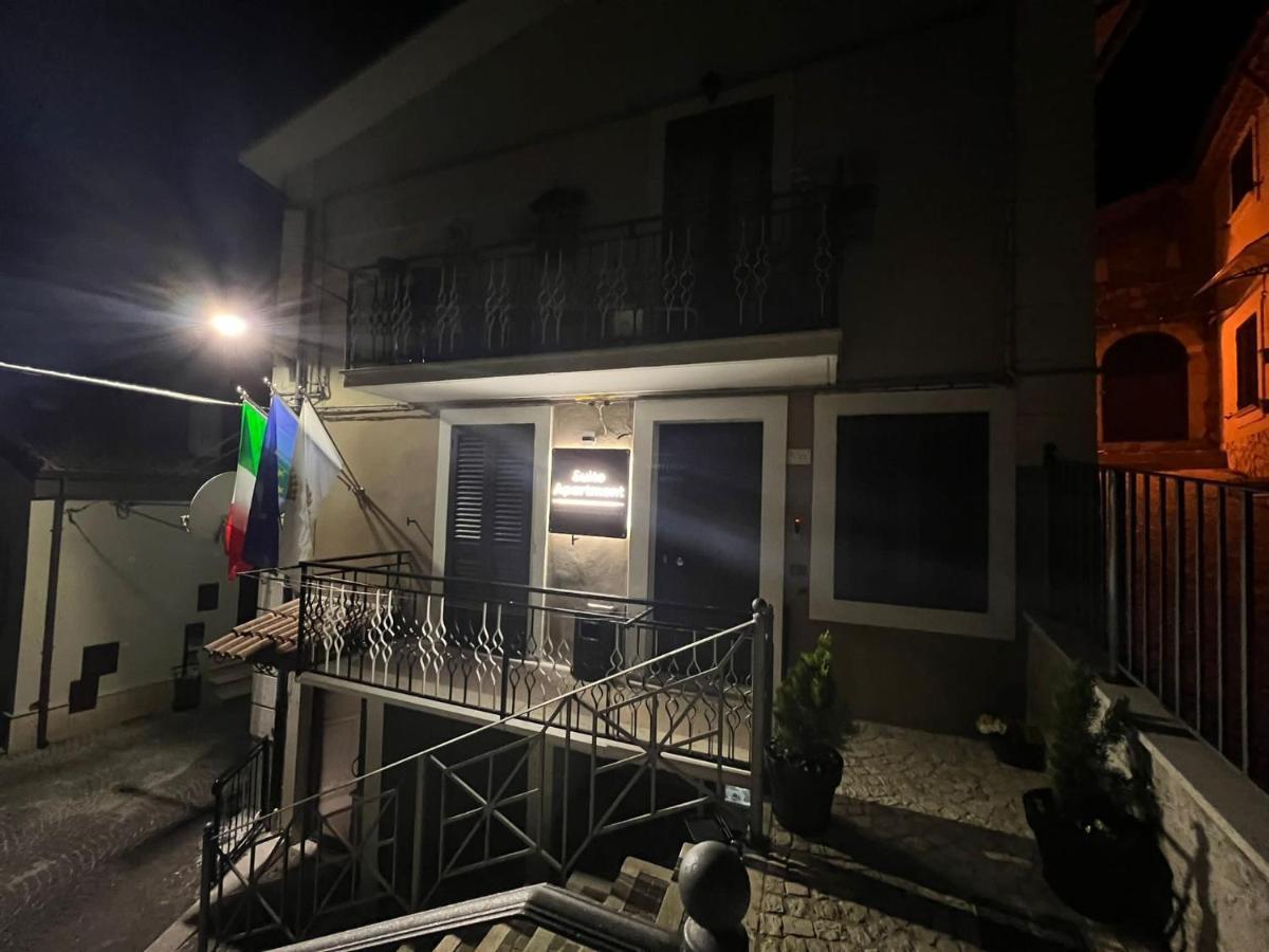 Castel Di Sangro Suite Apartment ภายนอก รูปภาพ