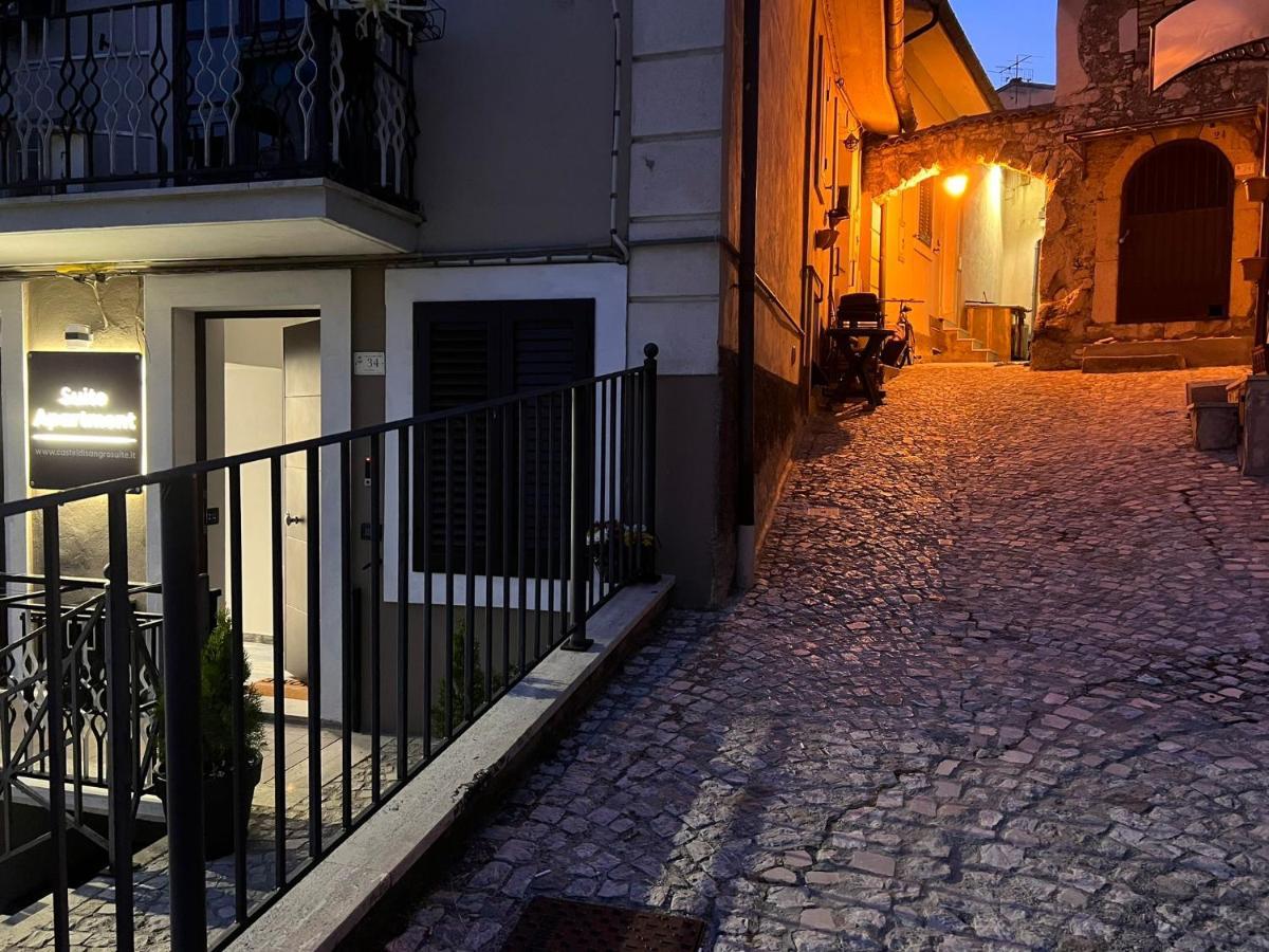Castel Di Sangro Suite Apartment ภายนอก รูปภาพ