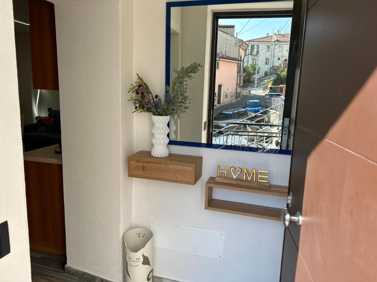 Castel Di Sangro Suite Apartment ภายนอก รูปภาพ