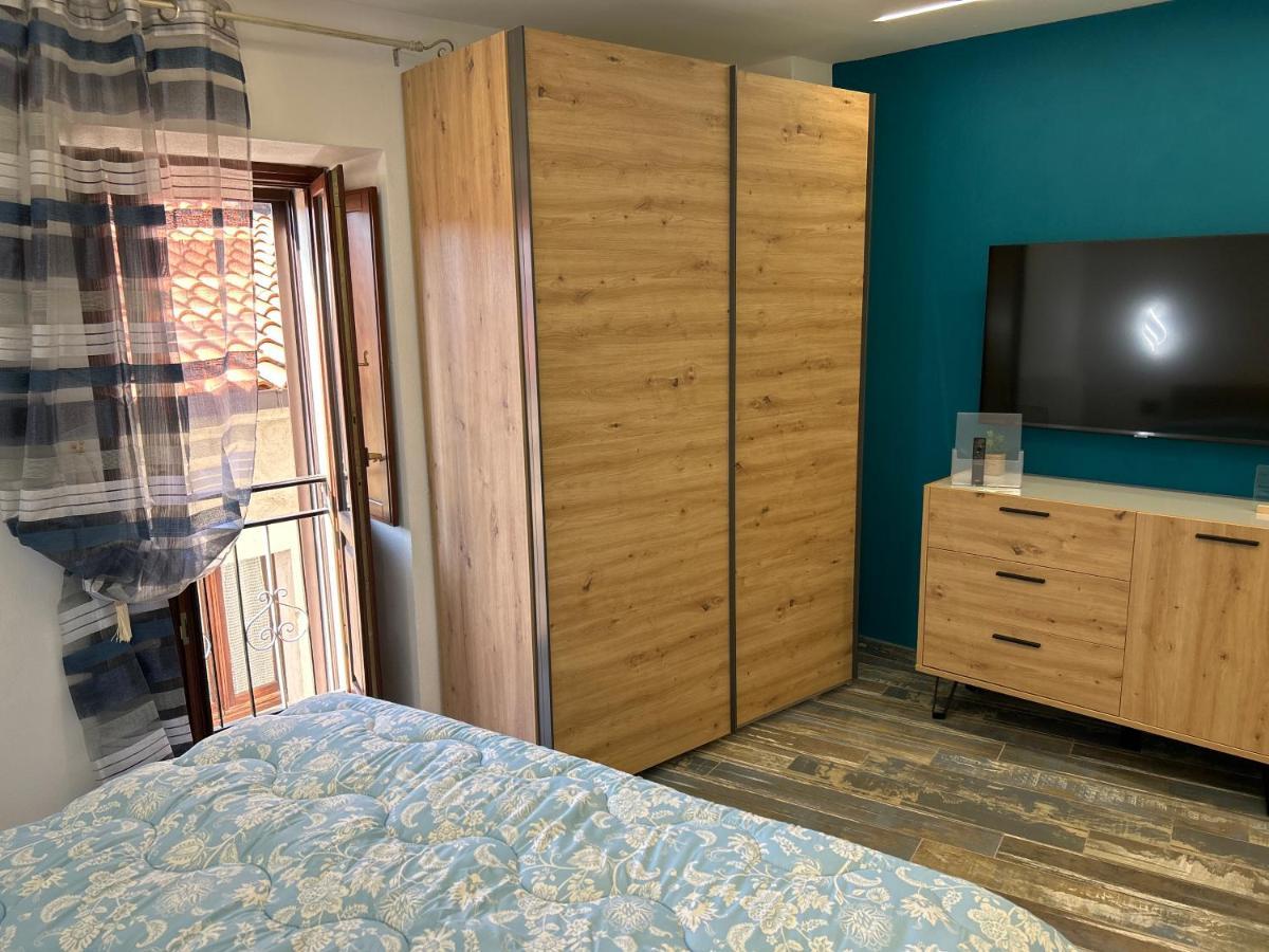 Castel Di Sangro Suite Apartment ภายนอก รูปภาพ